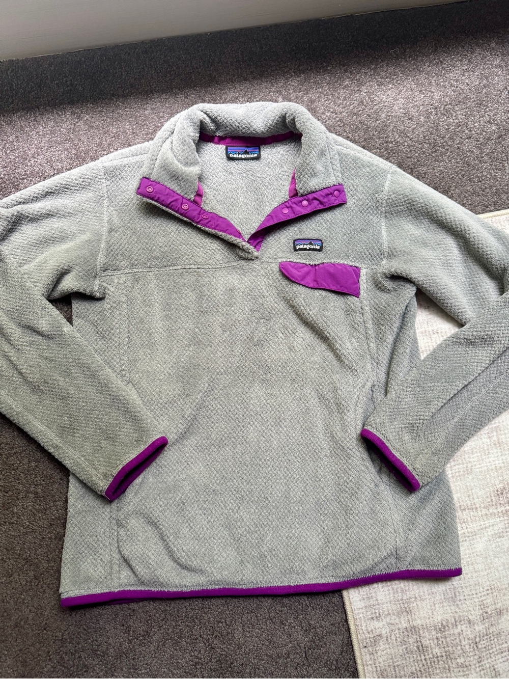 Patagonia Gray Purple Fleece Pullover Sweater Snap Button S